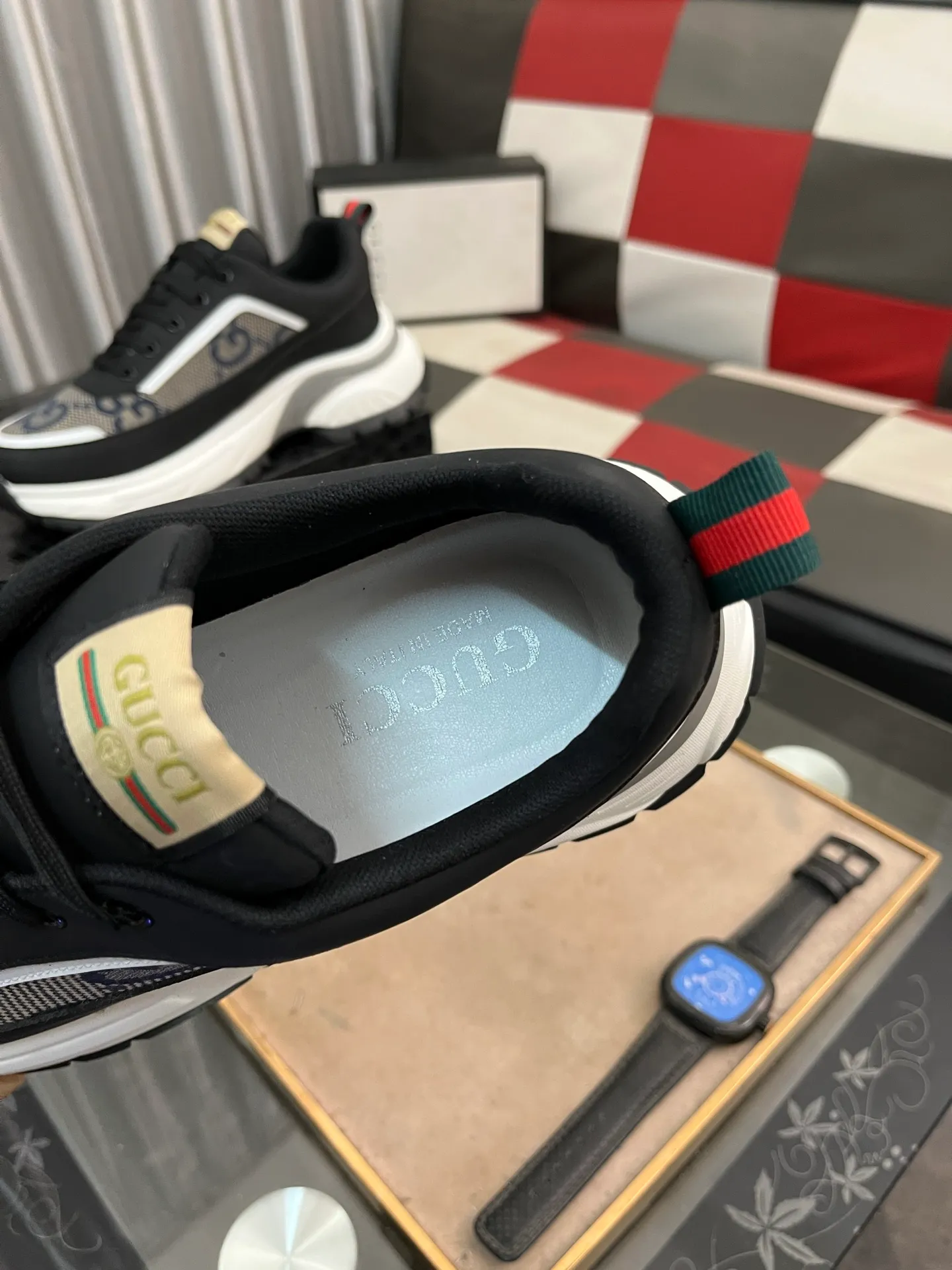 Men's Men's Shoes💰458⌚️⌚️[GUCCI] Gucci men's casual shoes are absolutely popular🔥The ultimate matching item for trendy men! The charm of super texture is irresistible, the main recommendation, the flower leather color is bright! The upper is made of high-quality cowhide with branded fabrics, pigskin lining for the feet, and wear-resistant rubber sole, which is noble and elegant! Extremely comfortable🎁🎁You can be as handsome as you want💪 38-443️⃣colors available